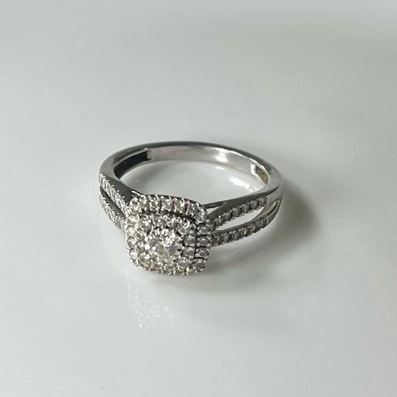 Spence Engagement ring -14k white gold - Picture 5 of 8